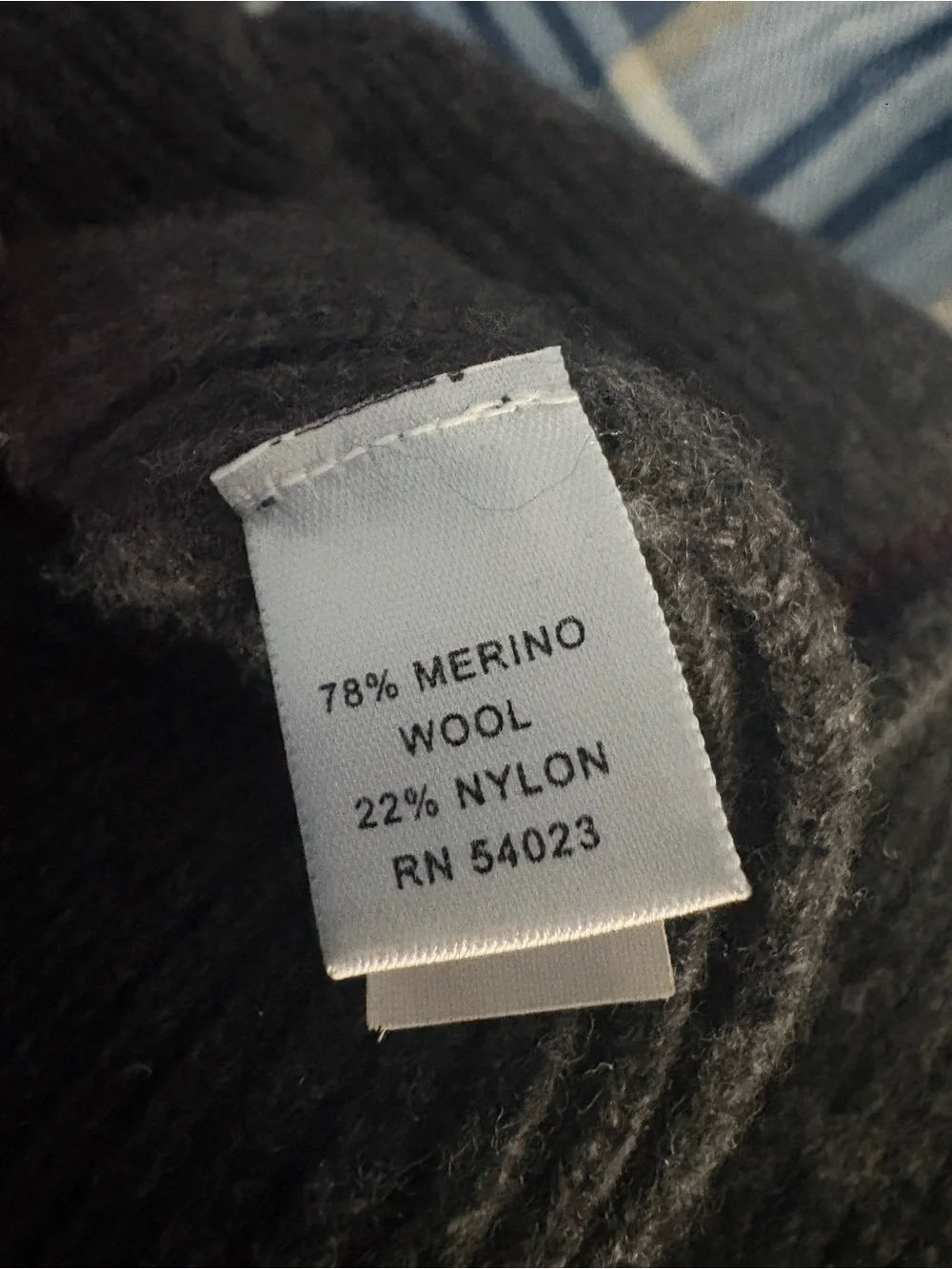 Banana Republic Men's Gray Shawl Collar Zip Sweater